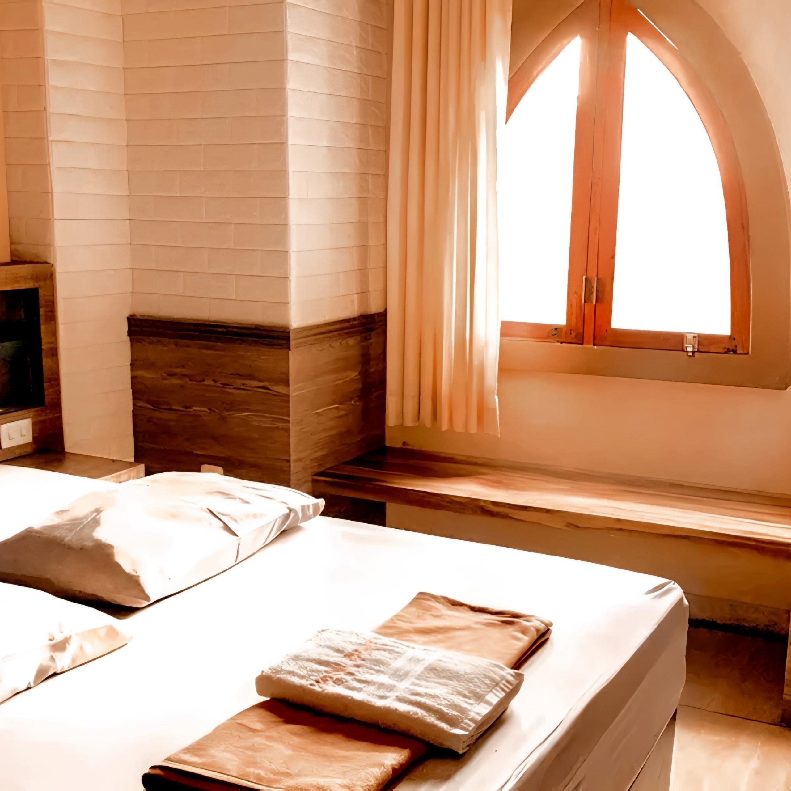 Opsi Hotel Dekat Gumaya Tower Semarang